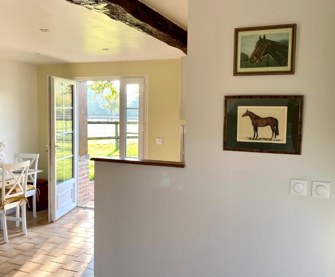 Apartamento La Longere Du Haras Manerbe Exterior foto